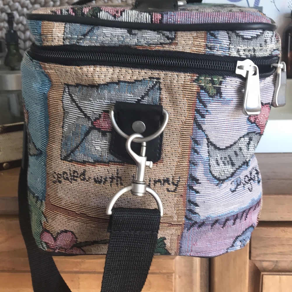 🛍🛍RARE.... Pooh tapestry carpet HandBag - Picture 5 of 13